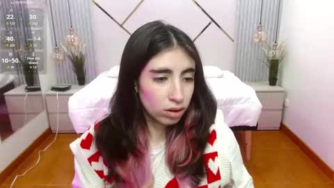 Snapshot of lena_roses chatting on 13, 9, 2025 Lena online show from 13, 9, 2025