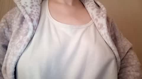 lenagolden online show from 5, 2, 2026