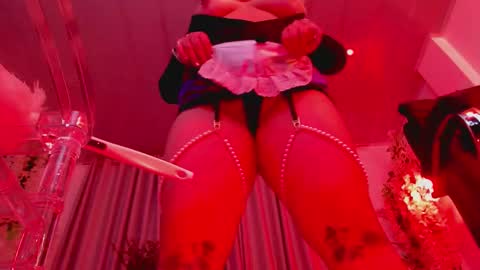 Lenna Kang online show from 30, 11, 2025