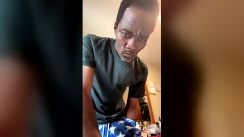 Snapshot of lencran83 chatting on 25, 4, 2026 lencran83 online show from 25, 4, 2026