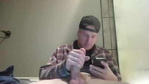 Snapshot of lenewton2004 chatting on 2, 12, 2025 lenewton2004 online show from 2, 12, 2025