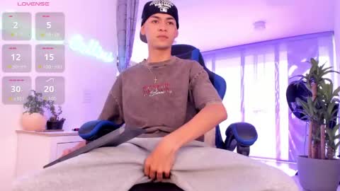 Snapshot of lennercollins_ chatting on 20, 4, 2026 Lenner INDEPENDENT MODEL online show from 20, 4, 2026