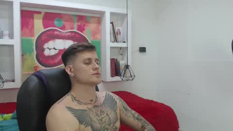 Snapshot of leo_cumming01 chatting on 12, 2, 2025 Yesid online show from 12, 2, 2025