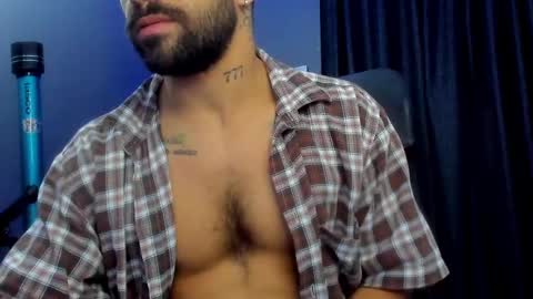 Leo  Diaz online show from 25, 2, 2025