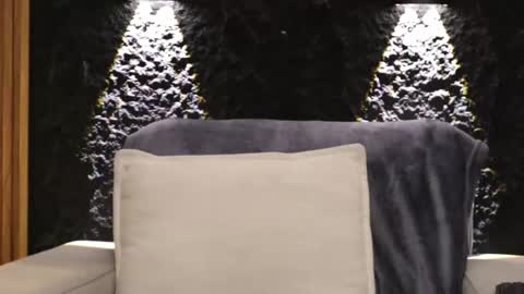 Leo  Diaz online show from 22, 12, 2025