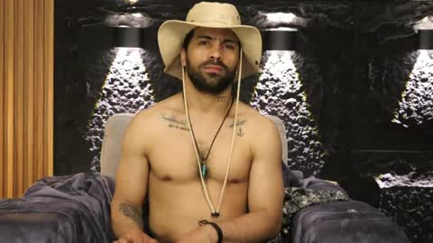 Leo  Diaz online show from 6, 4, 2026