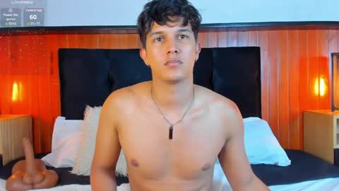 Snapshot of leo_savage_ chatting on 8, 5, 2026 Leo online show from 8, 5, 2026