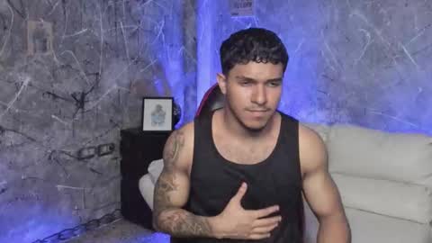 Snapshot of leo_taro chatting on 14, 9, 2025 Leo independent model online show from 14, 9, 2025