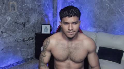 Snapshot of leo_taro chatting on 25, 9, 2025 Leo independent model online show from 25, 9, 2025