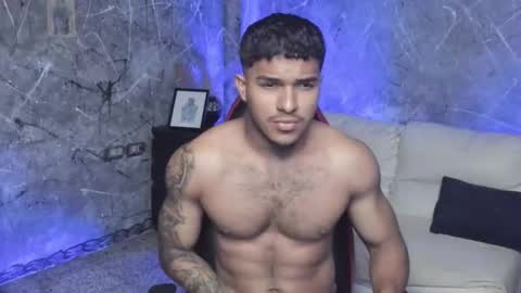 Snapshot of leo_taro chatting on 29, 9, 2025 Leo independent model online show from 29, 9, 2025