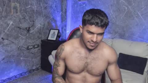 Snapshot of leo_taro chatting on 3, 10, 2025 Leo independent model online show from 3, 10, 2025