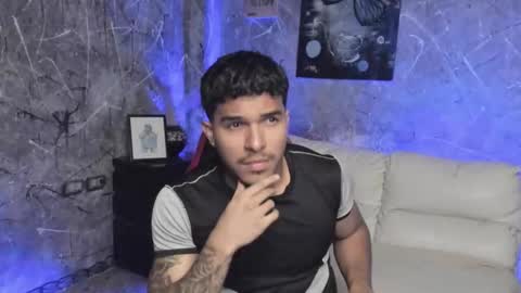 Snapshot of leo_taro chatting on 14, 10, 2025 Leo independent model online show from 14, 10, 2025
