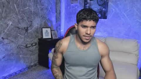Snapshot of leo_taro chatting on 20, 10, 2025 Leo independent model online show from 20, 10, 2025