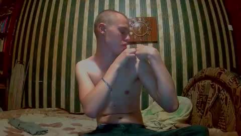 Snapshot of leo_timm chatting on 22, 9, 2025 leo_timm online show from 22, 9, 2025