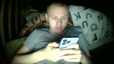 Snapshot of leo_timm chatting on 4, 10, 2025 leo_timm online show from 4, 10, 2025