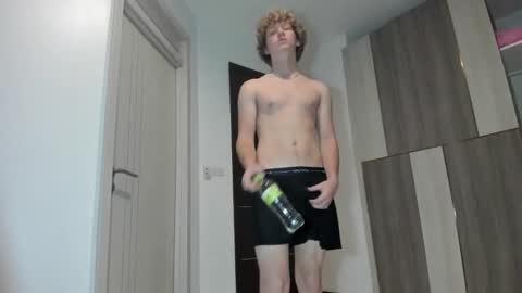 leo_wildd online show from 27, 10, 2025