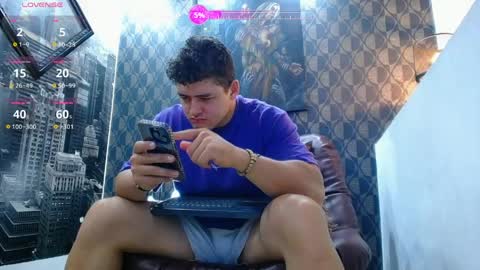 Snapshot of leon_ssmoron chatting on 25, 3, 2026 Leon Smoron online show from 25, 3, 2026