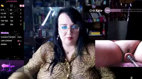 Leona Harrison online show from 12, 11, 2025