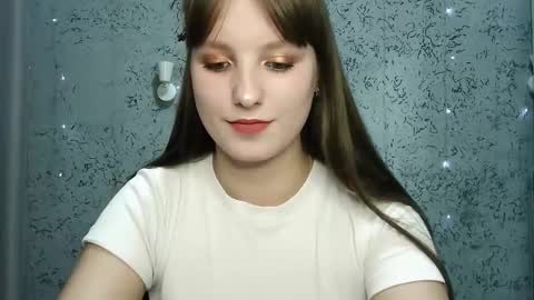 Snapshot of leonaalove chatting on 29, 10, 2025 Leonaalove online show from 29, 10, 2025