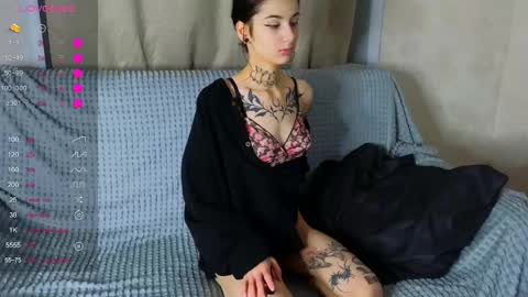 Snapshot of leonahines chatting on 5, 12, 2025 Donna online show from 5, 12, 2025