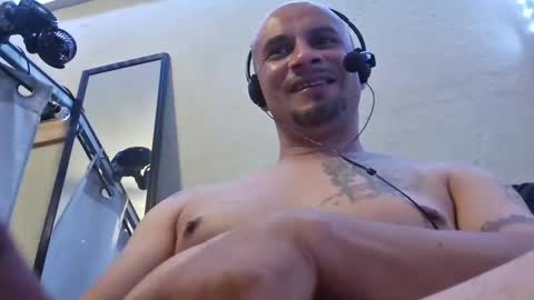 Snapshot of leonar0101 chatting on 11, 12, 2024 leonar0101 online show from 11, 12, 2024