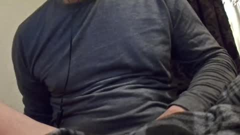 Snapshot of leonar0101 chatting on 2, 2, 2025 leonar0101 online show from 2, 2, 2025