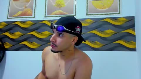Snapshot of leonhotx chatting on 18, 3, 2026 Leon online show from 18, 3, 2026