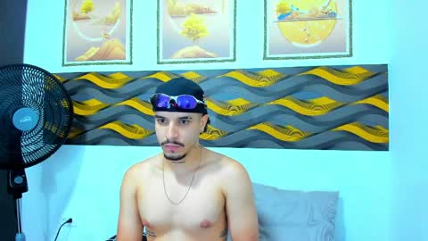 Snapshot of leonhotx chatting on 24, 4, 2026 Leon online show from 24, 4, 2026