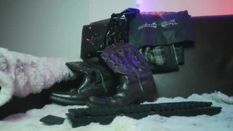 Lenardo jaramillo online show from 3, 12, 2024