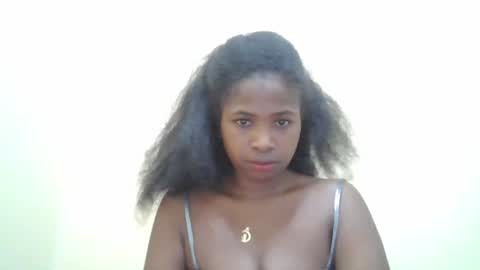 Snapshot of leonnetta chatting on 18, 4, 2026 leonnetta online show from 18, 4, 2026