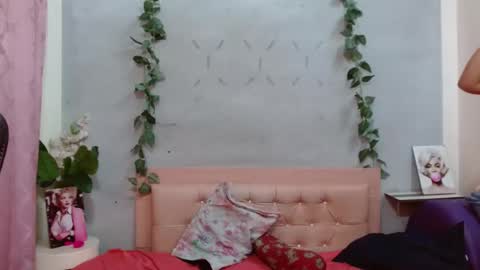 Snapshot of leonor_trump chatting on 28, 7, 2026 leonor_trump online show from 28, 7, 2026