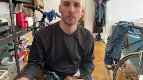 Snapshot of leonvampire chatting on 11, 9, 2025 Leon online show from 11, 9, 2025