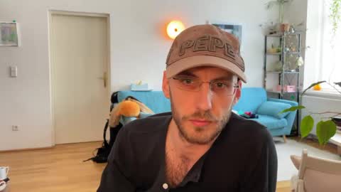 Snapshot of leonvampire chatting on 21, 4, 2026 Leon online show from 21, 4, 2026