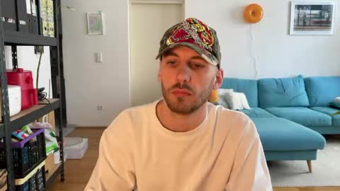 Snapshot of leonvampire chatting on 26, 4, 2026 Leon online show from 26, 4, 2026