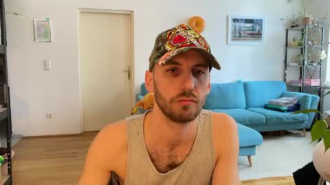 Snapshot of leonvampire chatting on 27, 4, 2026 Leon online show from 27, 4, 2026