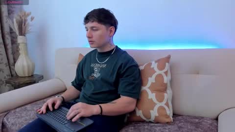 Leo  online show from 17, 10, 2025