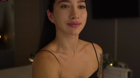Snapshot of leoramallis chatting on 23, 12, 2024 Leora online show from 23, 12, 2024