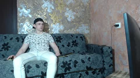 Snapshot of leoroman chatting on 24, 12, 2024 leoroman online show from 24, 12, 2024
