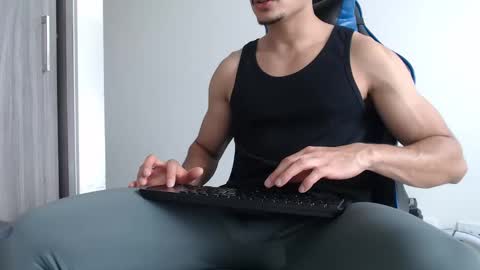 Snapshot of leostorm25 chatting on 23, 4, 2026 leostorm25 online show from 23, 4, 2026