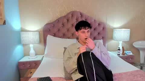 Snapshot of lephystar chatting on 19, 6, 2026 LephyStar online show from 19, 6, 2026