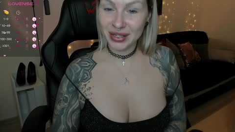 Lerika Moore online show from 2, 2, 2025