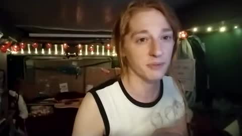 Snapshot of lesleygumgrass chatting on 25, 4, 2026 LesleyGumGrass- The Boring Trans girl online show from 25, 4, 2026