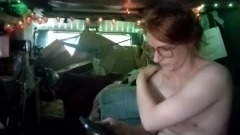 Snapshot of lesleygumgrass chatting on 15, 5, 2026 LesleyGumGrass- The Boring Trans girl online show from 15, 5, 2026