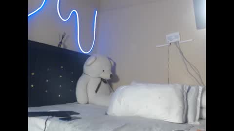 leslie online show from 12, 9, 2025