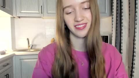  LESLIE   online show from 19, 12, 2025