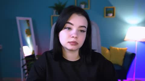 Snapshot of leslierowe chatting on 16, 10, 2025 LeslieRowe online show from 16, 10, 2025