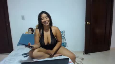 Snapshot of leslycarsson chatting on 20, 1, 2025 lesly online show from 20, 1, 2025