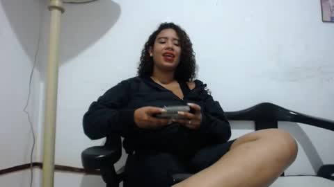 Snapshot of leslycarsson chatting on 3, 3, 2025 lesly online show from 3, 3, 2025