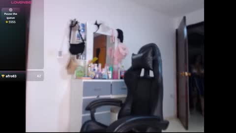 Snapshot of leslycarsson chatting on 18, 10, 2025 lesly online show from 18, 10, 2025