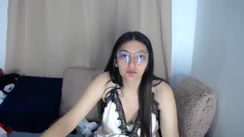 Snapshot of lessliee chatting on 20, 3, 2026 lessliee online show from 20, 3, 2026